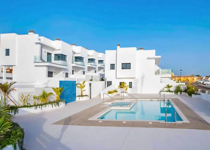 Centrally Located By Interhome Casa de Férias Nerja